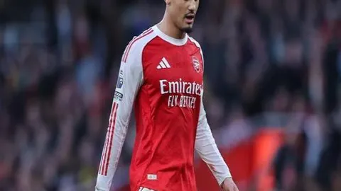 劳塔罗：阿斯拉尼推崇的团队精神领袖，共促成长之路